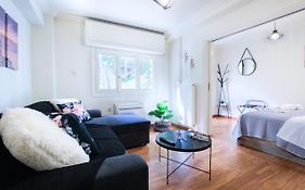 Glamorous Apt In Kolonaki